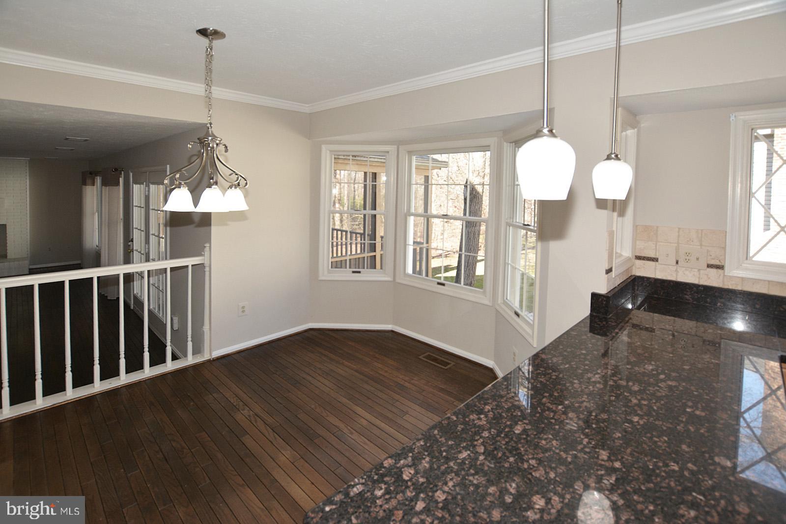 81 Rutherford Circle Sterling, VA 20165 - Photo 23 of 55 Breakfast nook overlooks family room