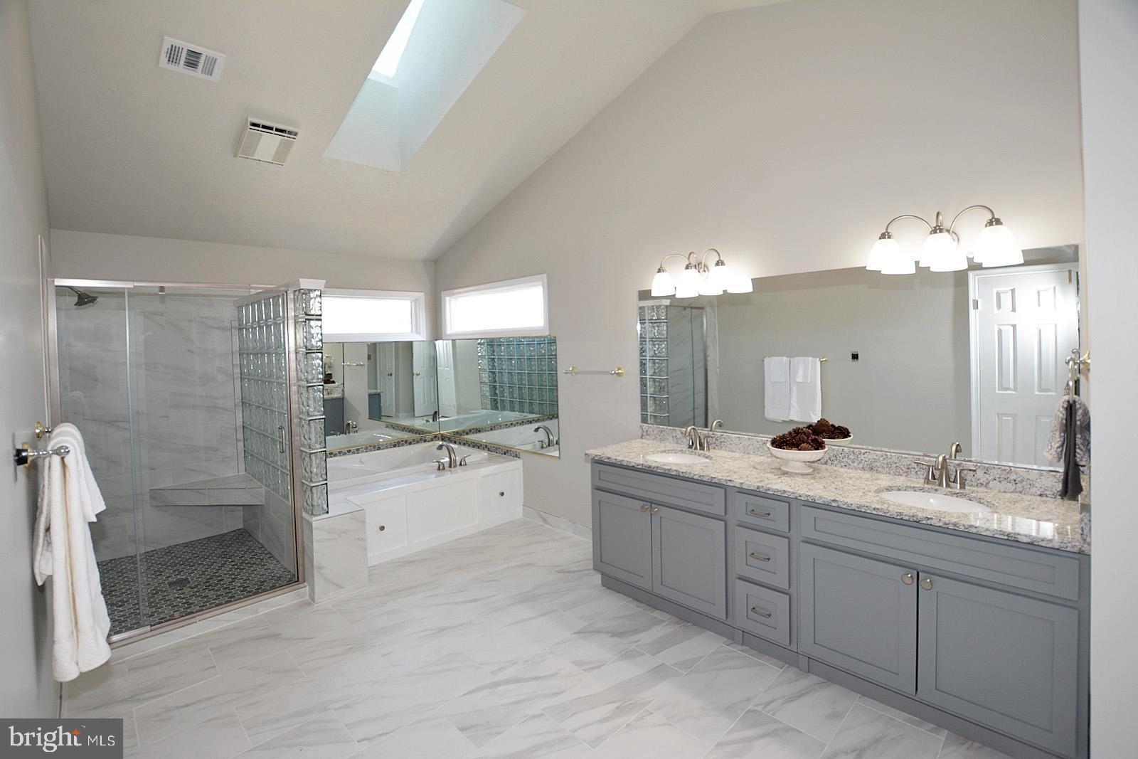 81 Rutherford Circle Sterling, VA 20165 - Photo 37 of 55 Tons of natural light with skylight!