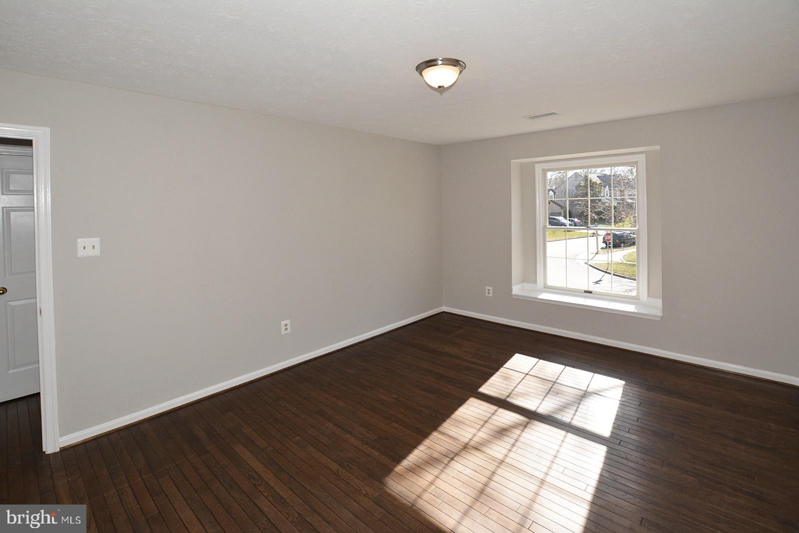 81 Rutherford Circle Sterling, VA 20165 - Photo 40 of 55 Bedroom #3 includes walk-in closet