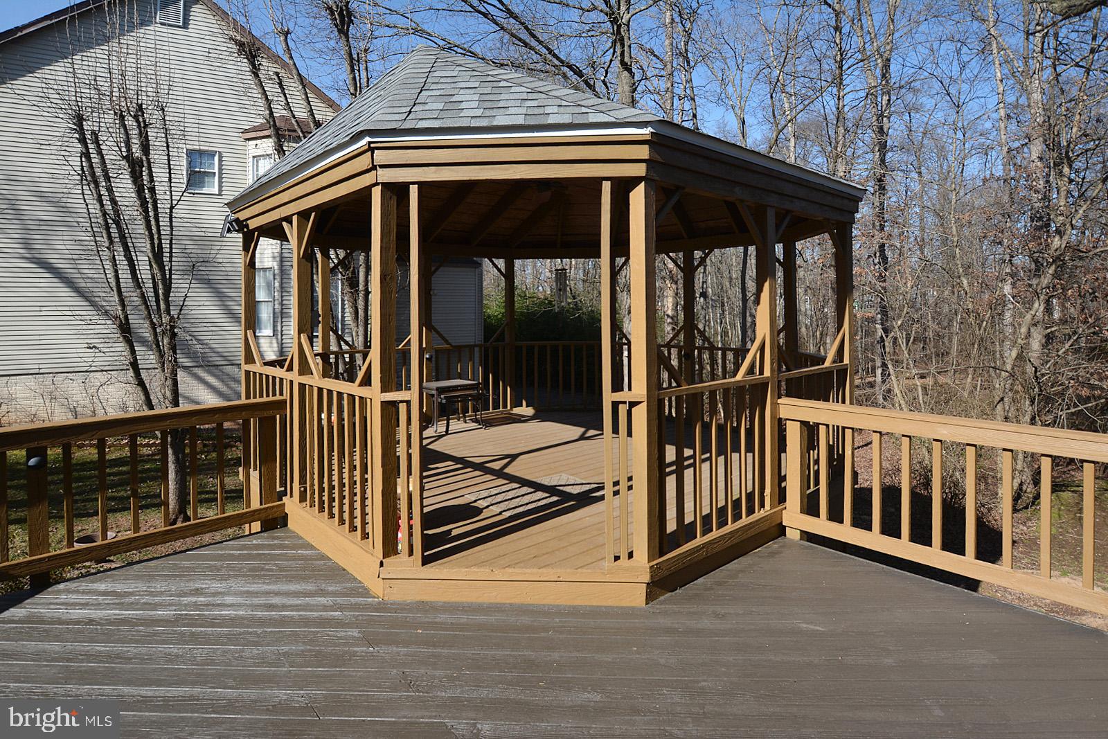 81 Rutherford Circle Sterling, VA 20165 - Photo 52 of 55 Gazebo
