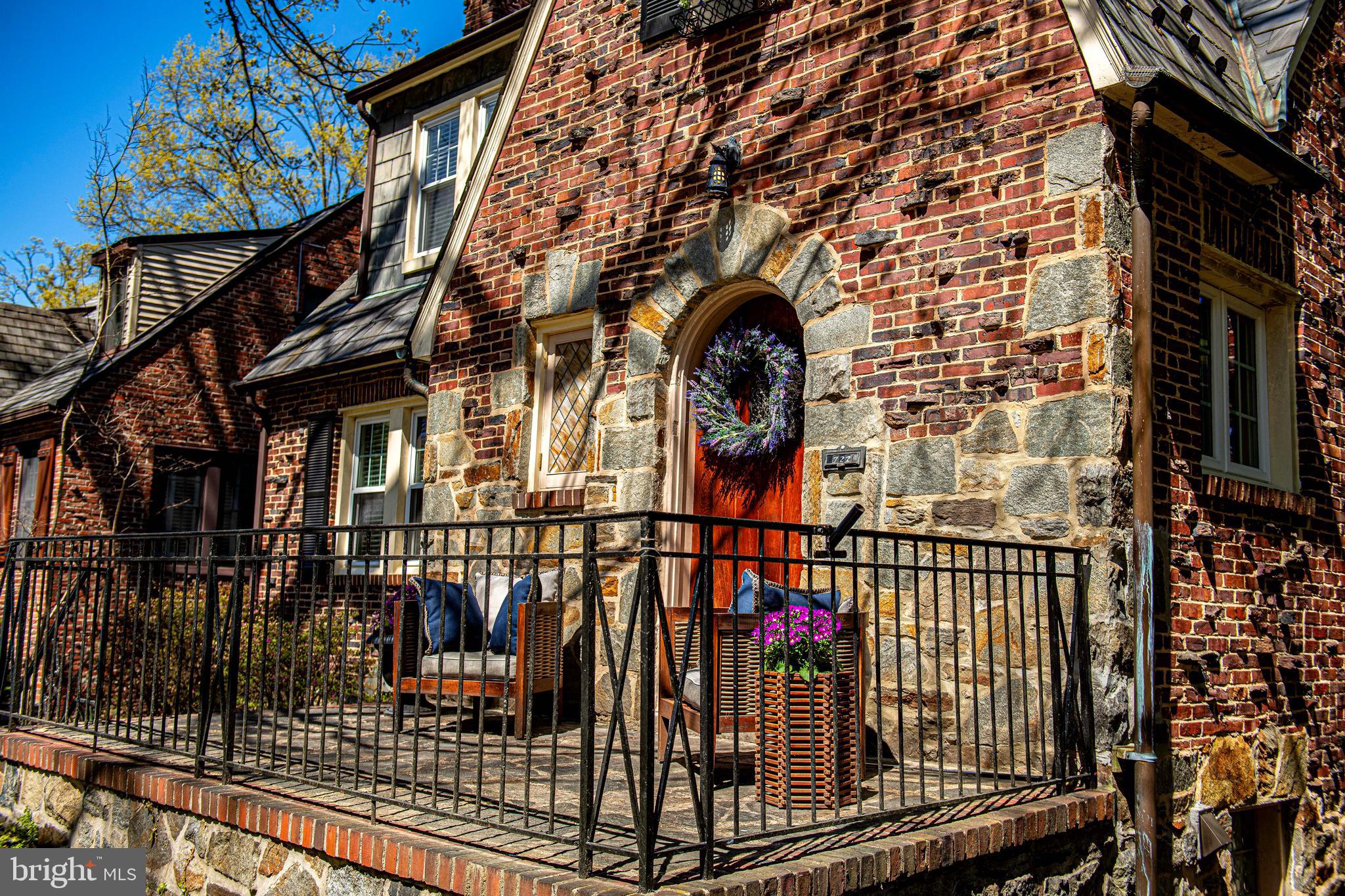 722 Anneslie Road Baltimore, MD 21212 - Photo 5 of 46 a view of entryway with a front door