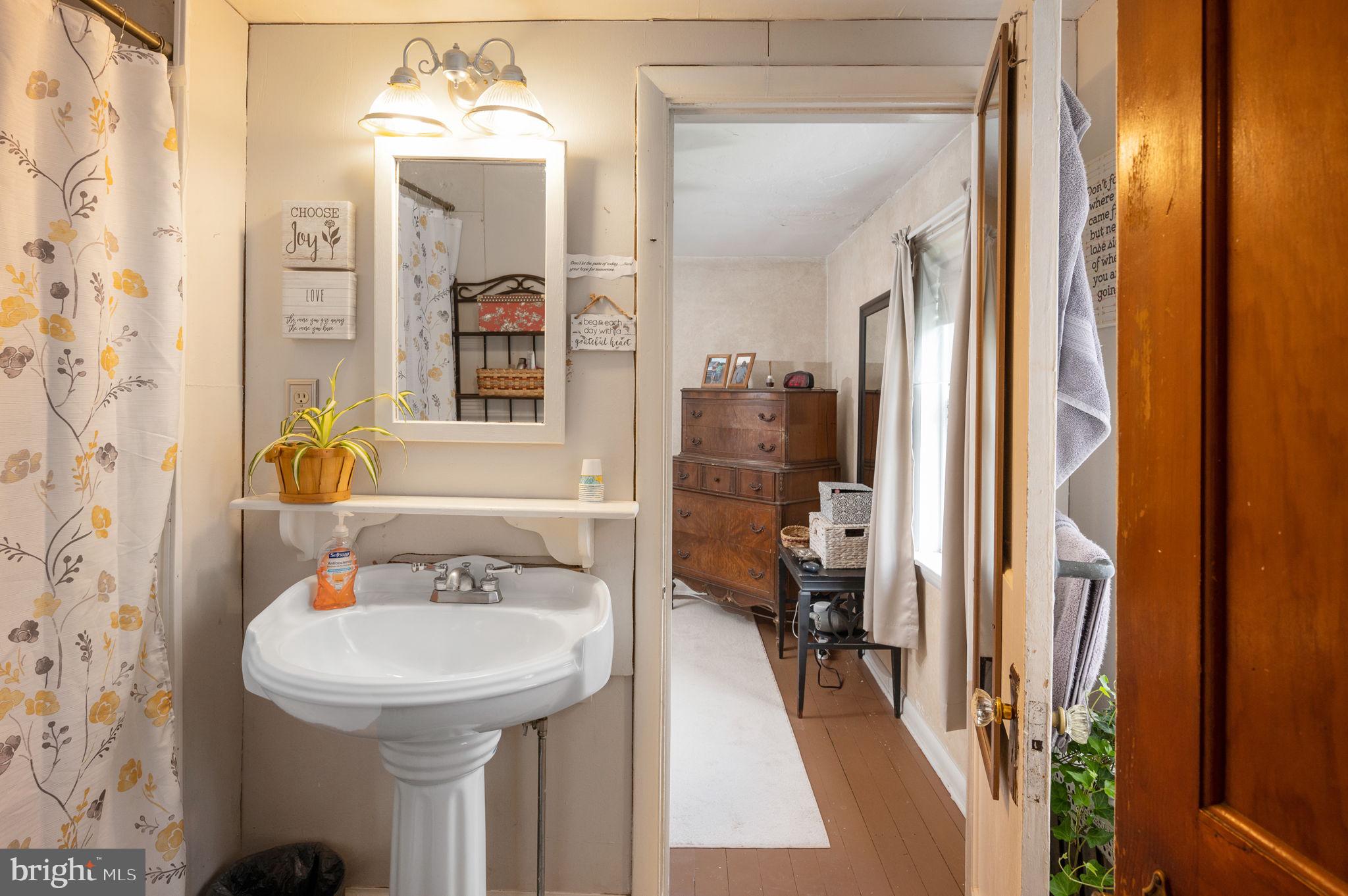 1908 Hoffmansville Road Frederick, PA 19435 - Photo 37 of 53