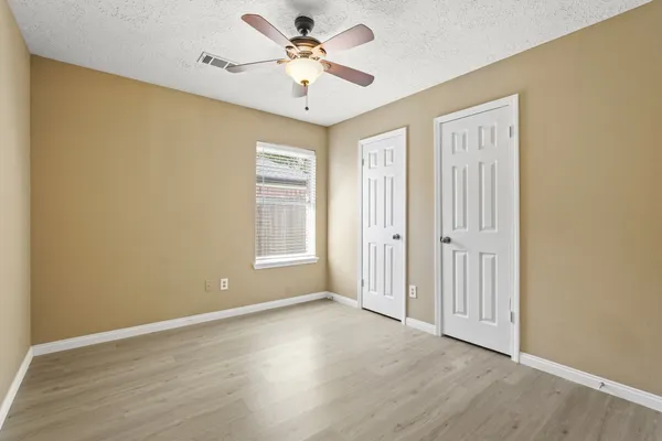 $2,050 | 4411 Leyland Drive, Pearland, TX 77584