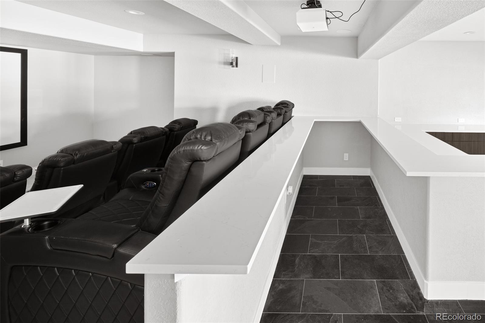 7400 South Genoa Circle Centennial, CO 80016 - Photo 35 of 50 a living room with furniture