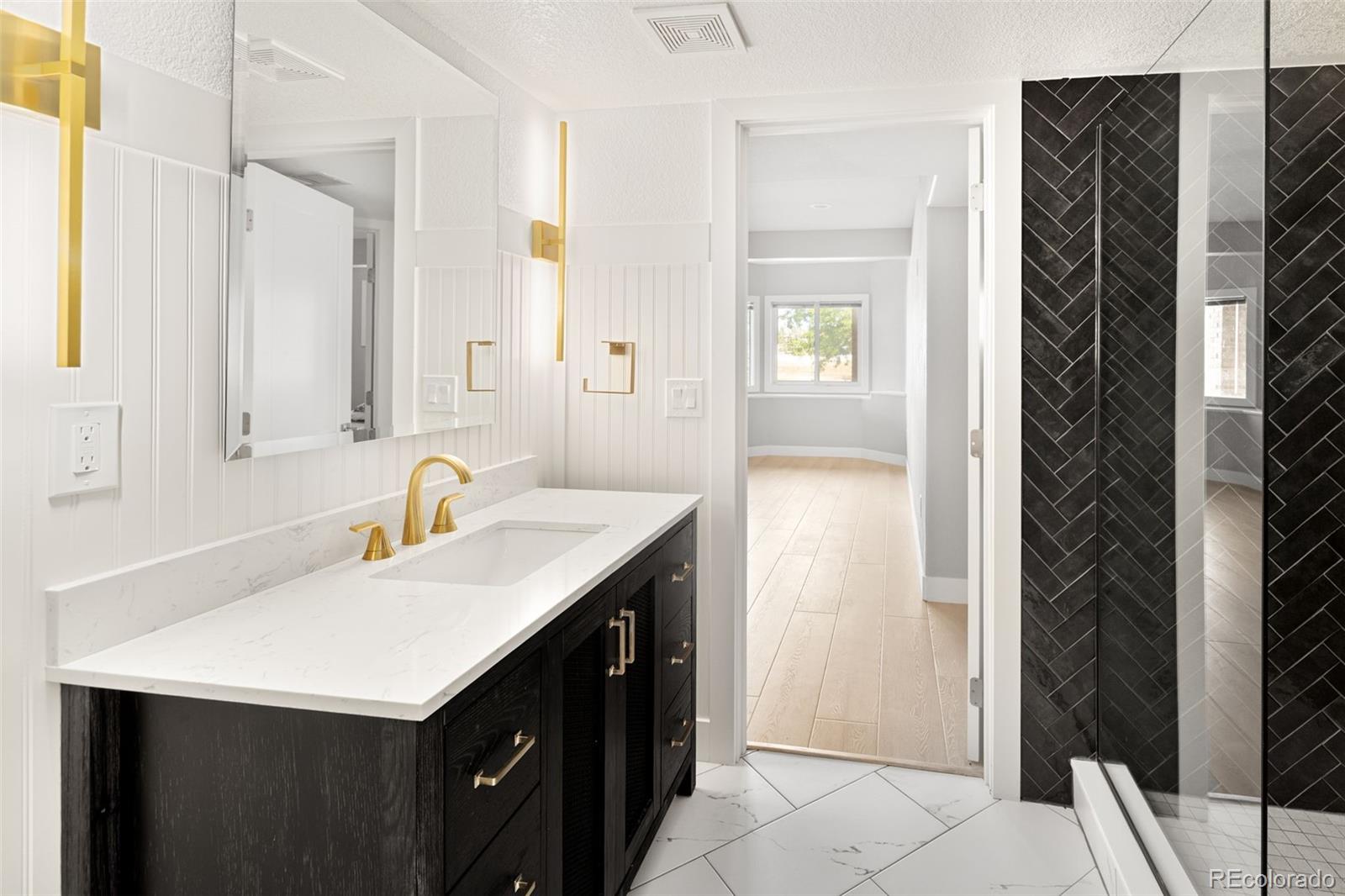 7400 South Genoa Circle Centennial, CO 80016 - Photo 39 of 50