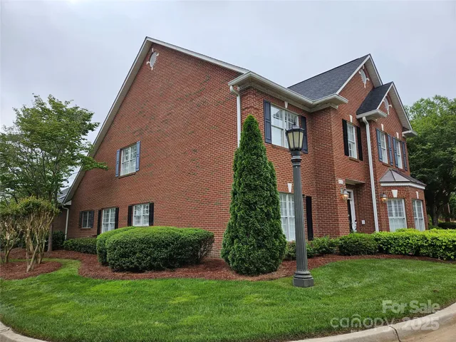 $575,000 | 800 Warrington Place, Rock Hill, SC 29732