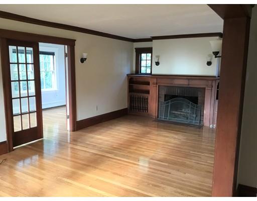 136 Coolidge Road Worcester, MA 01602 - Photo 5 of 21 Gallery Image 5