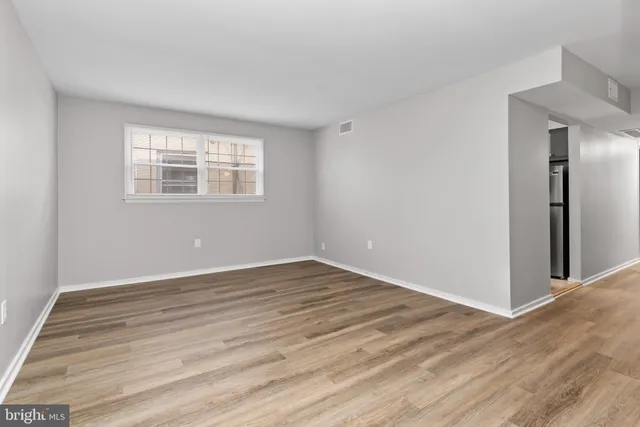 $1,195 | 4341 Carlisle Pike, Unit C4, Camp Hill, PA 17011