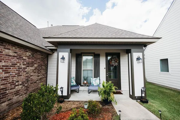 $270,000 | 4992 Haygood Point, Iowa, LA 70647