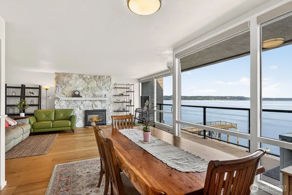 $950,000 | 610 Front Street, Unit 405, Mukilteo, WA 98275