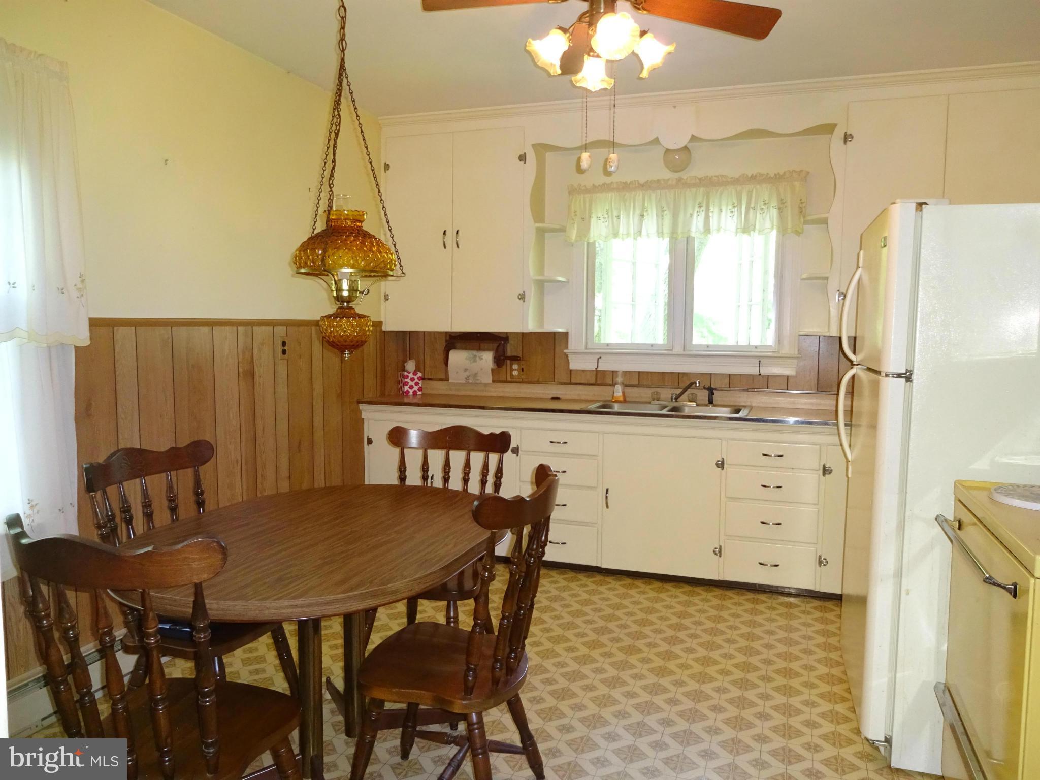 103 Sandy Hill Road Cambridge, MD 21613 - Photo 9 of 30 Kitchen