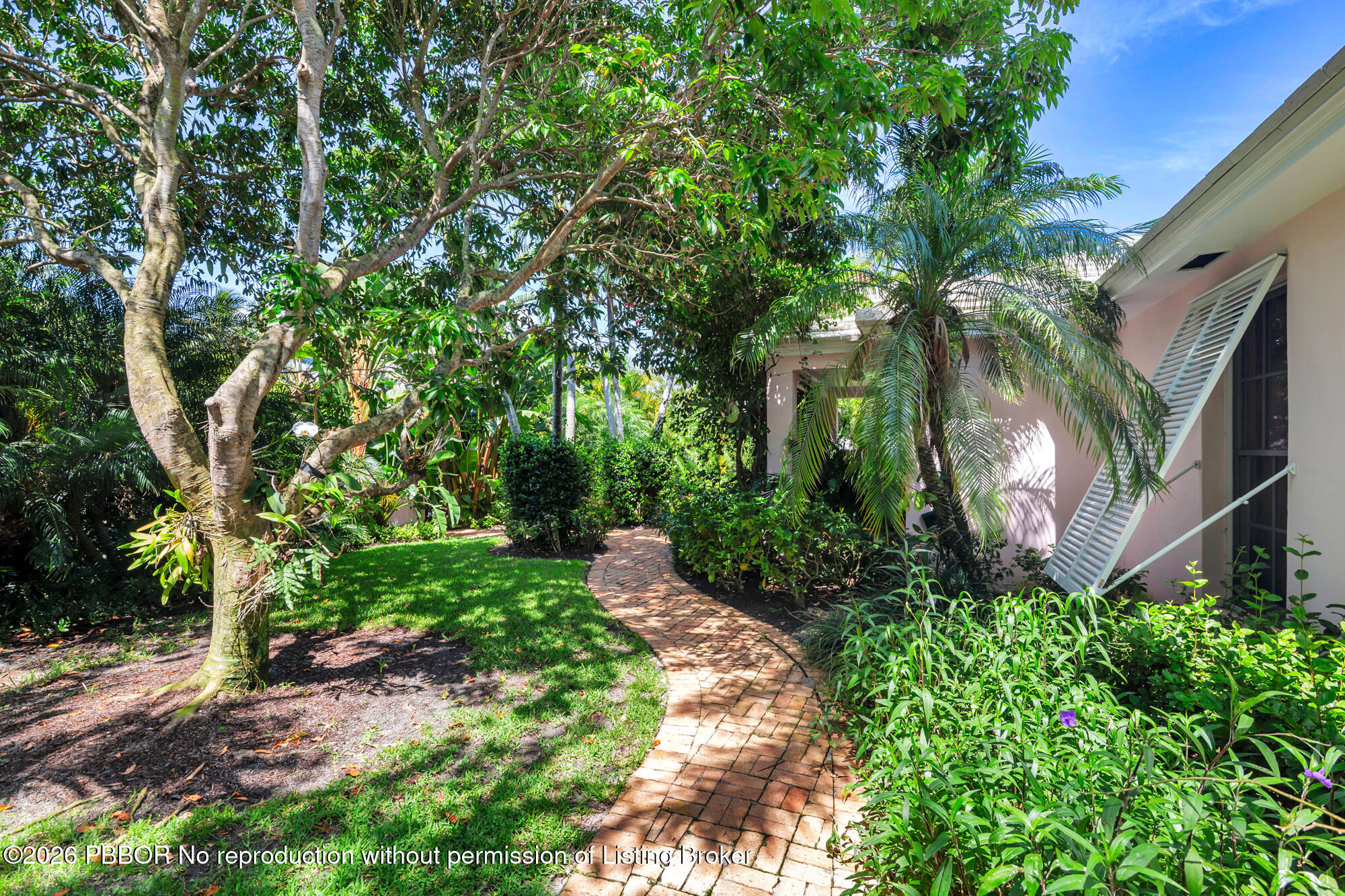 243 Garden Road Palm Beach, FL 33480 - Photo 2 of 31 low-12