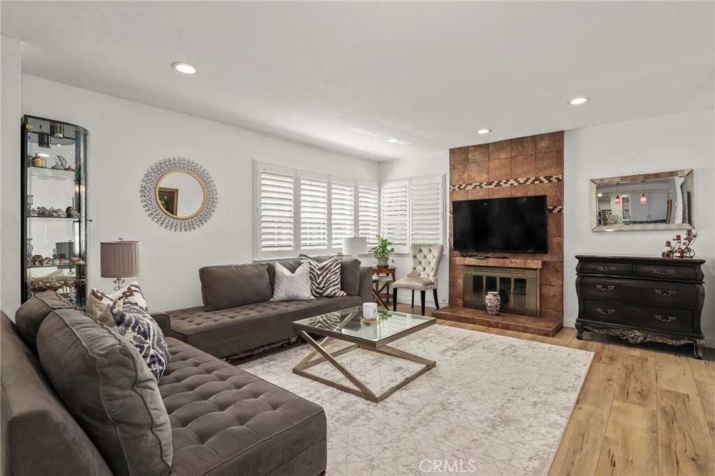 20604 Lemmer Street Chatsworth, CA 91311 - Photo 13 of 48 Gallery Image 13