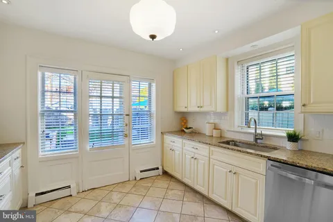 $1,229,000 | 625 South St Asaph Street, Alexandria, VA 22314