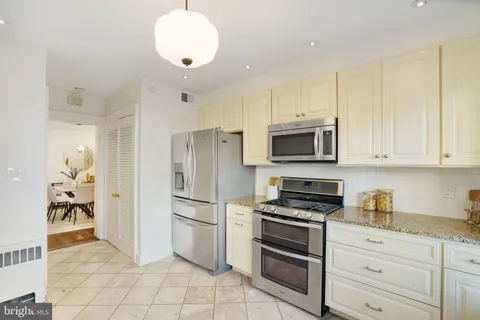 $1,229,000 | 625 South St Asaph Street, Alexandria, VA 22314