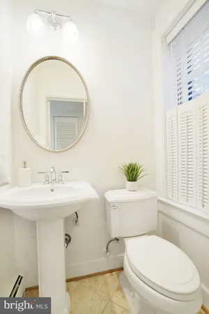 $1,199,000 | 625 South St Asaph Street, Alexandria, VA 22314