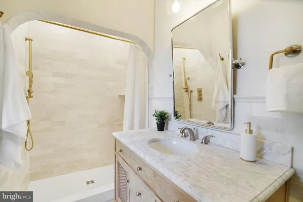 $1,199,000 | 625 South St Asaph Street, Alexandria, VA 22314