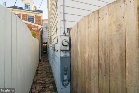 $1,229,000 | 625 South St Asaph Street, Alexandria, VA 22314