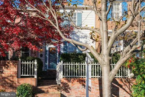 $1,229,000 | 625 South St Asaph Street, Alexandria, VA 22314
