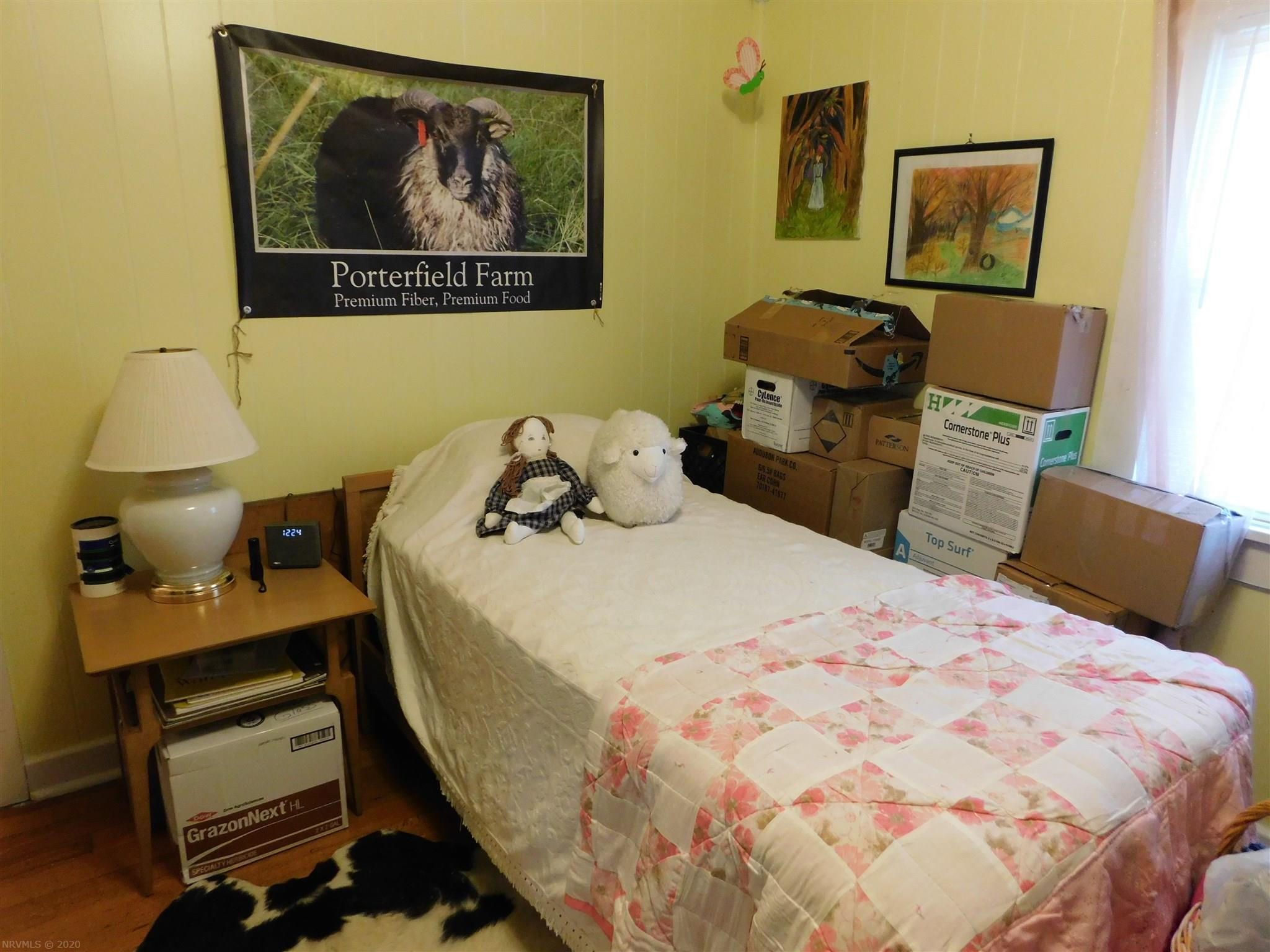 5786 Alum Spring Road Pulaski, VA 24301 - Photo 9 of 17 Gallery Image 9