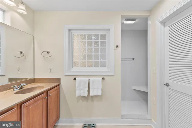 $639,000 | 33856 Waterside Drive, Frankford, DE 19945