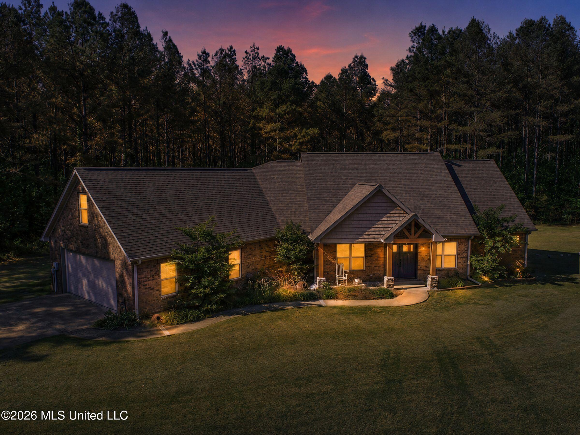 1407 McClyde Road Como, MS 38619 - Photo 1 of 110 2brmcld2a