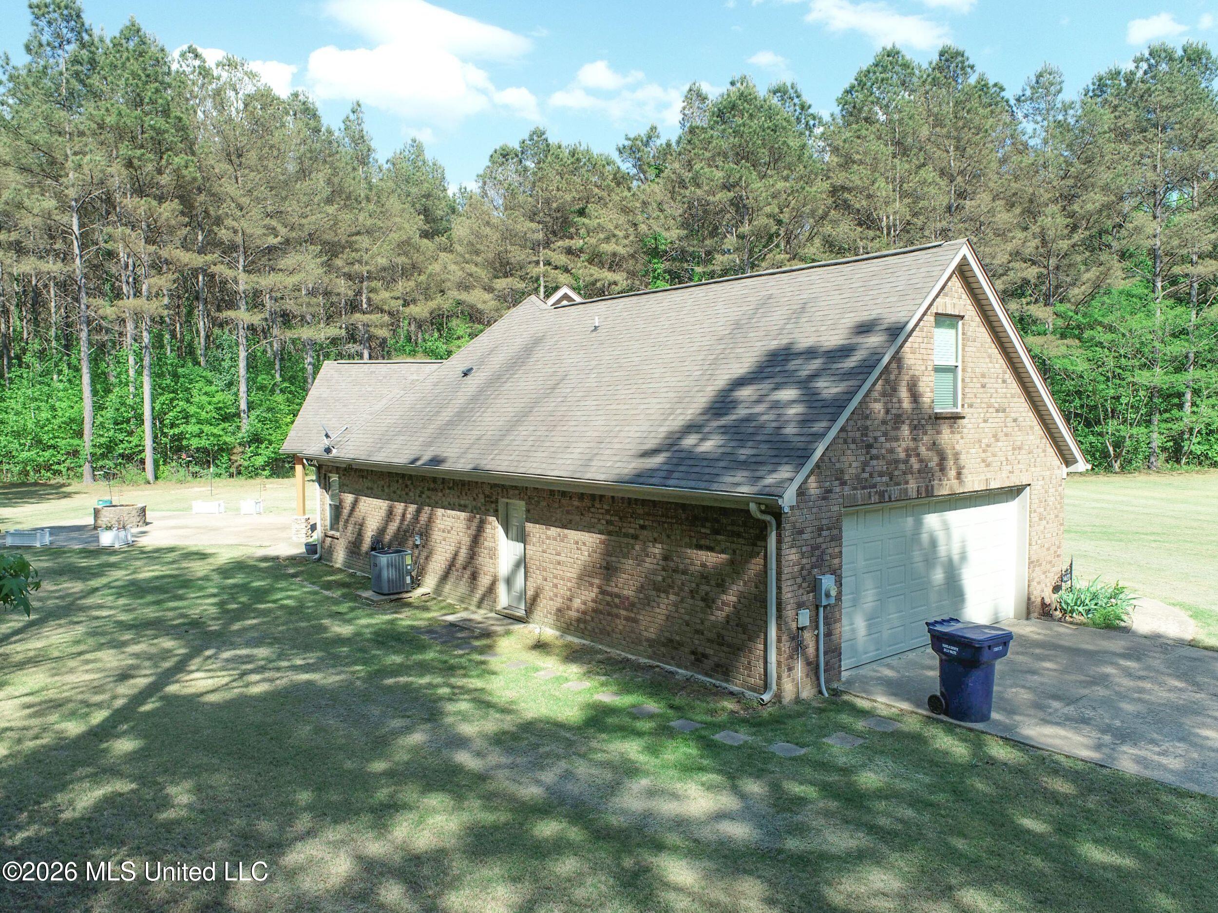 1407 McClyde Road Como, MS 38619 - Photo 12 of 110 2brmcld14