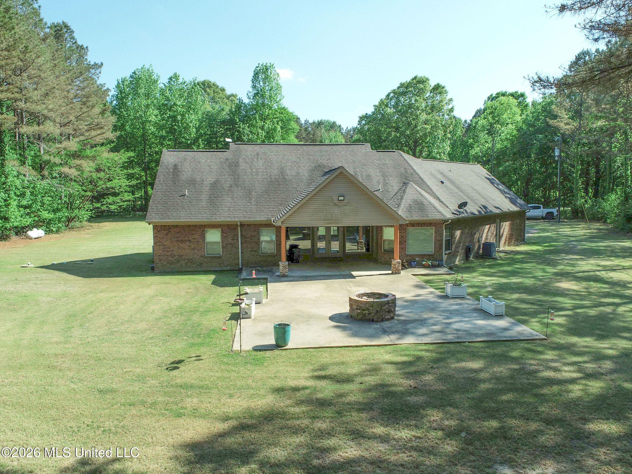 1407 McClyde Road Como, MS 38619 - Photo 15 of 110 2brmcld20