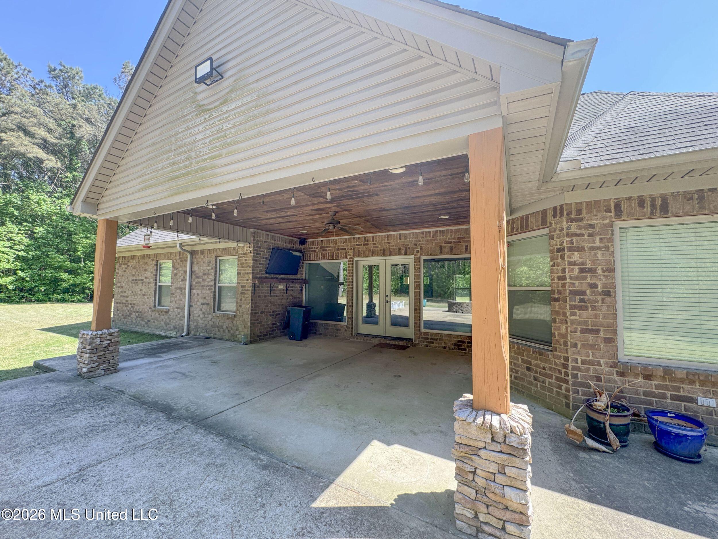 1407 McClyde Road Como, MS 38619 - Photo 33 of 110 4brmcld14