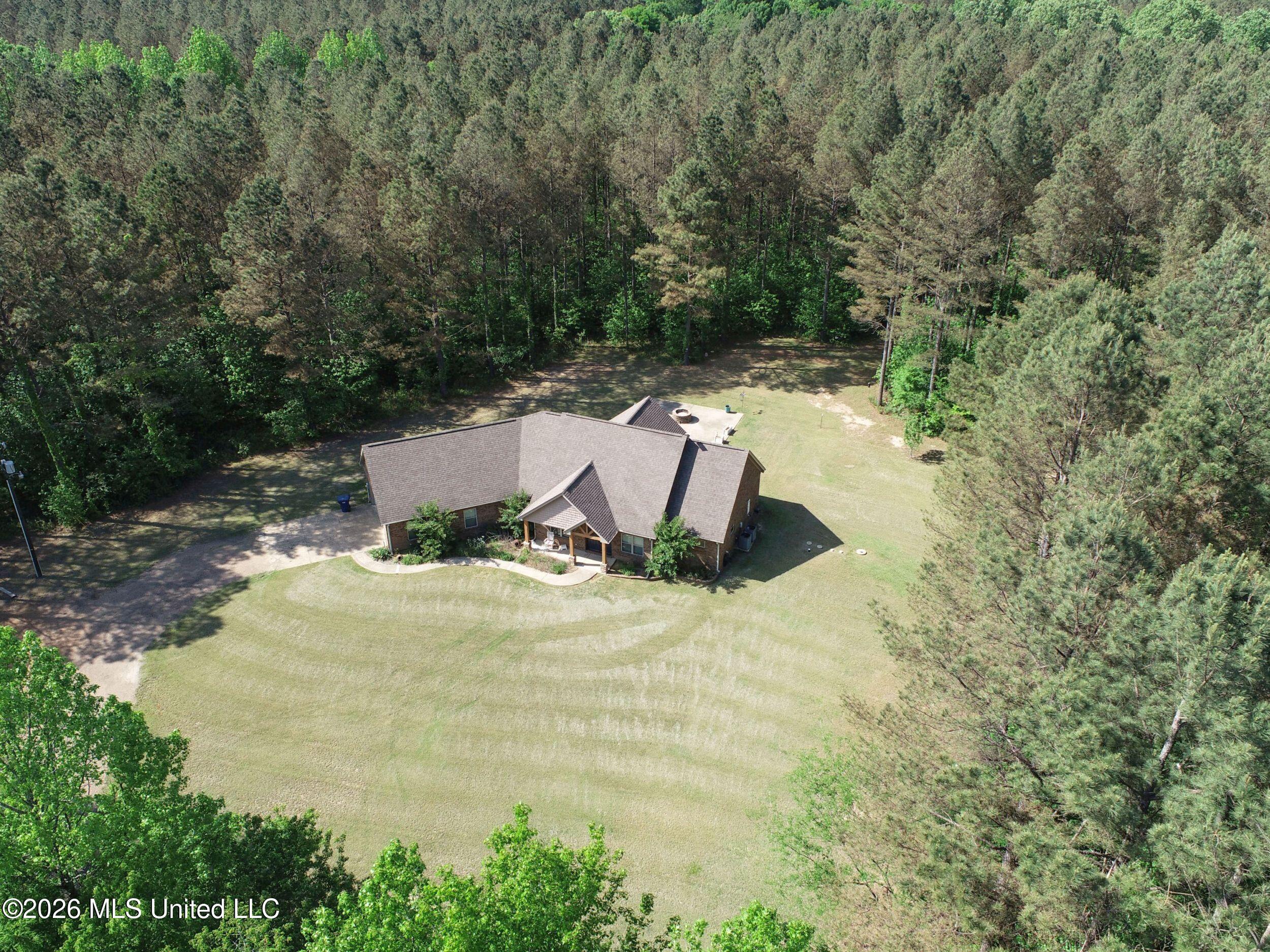 1407 McClyde Road Como, MS 38619 - Photo 9 of 110 2brmcld6