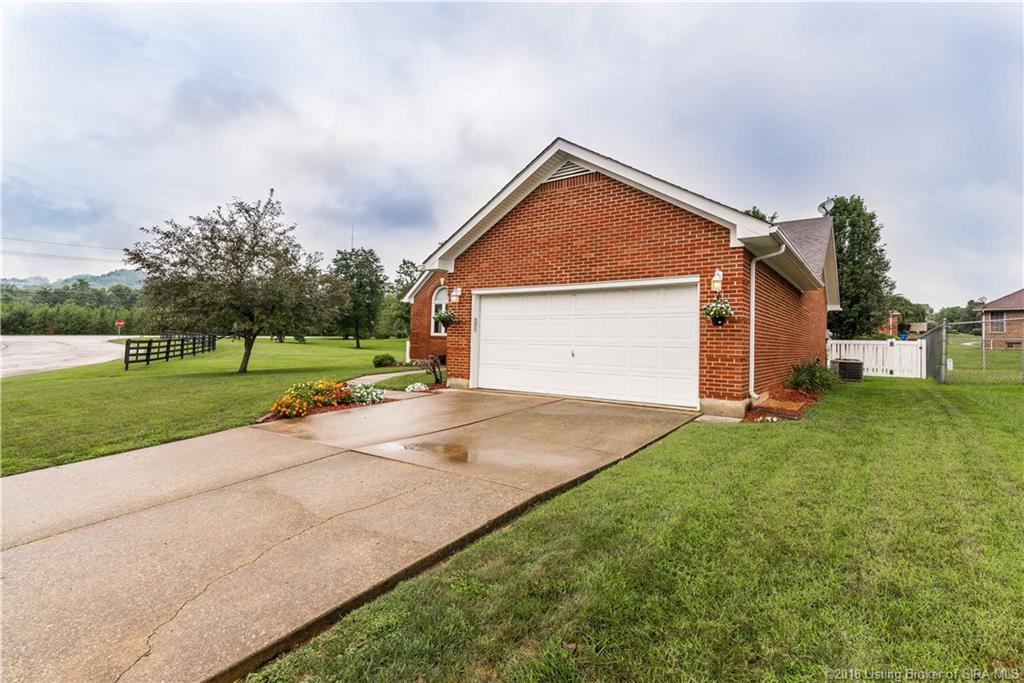 4220 St Joe Road New Albany, IN 47150 - Photo 3 of 40 Gallery Image 3
