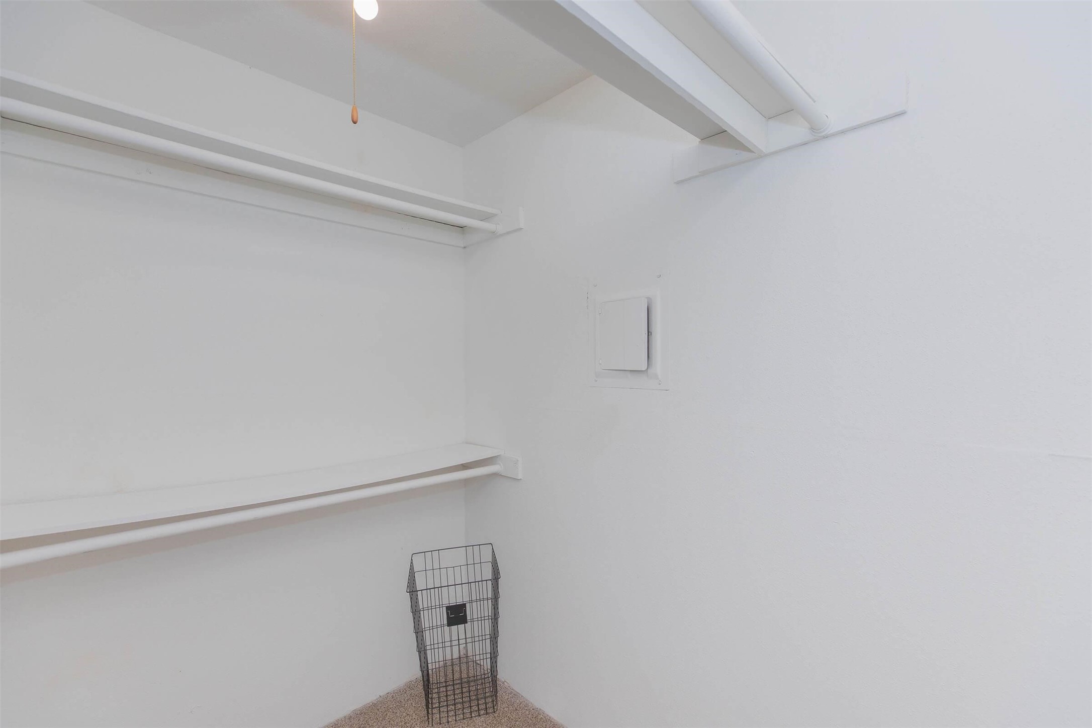 21717 Inverness Forest Boulevard, Unit 1702 Houston, TX 77073 - Photo 7 of 33 a view of small space