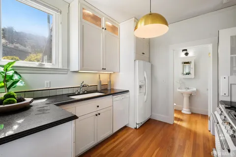 $1,795,000 | 3225-3227 Market Street, San Francisco, CA 94114
