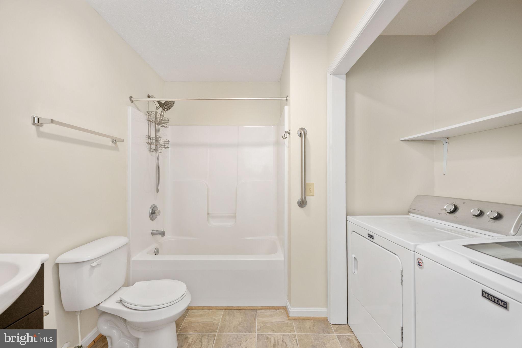 24155 Revercomb Road Lignum, VA 22726 - Photo 11 of 23 MAIN BATH WITH LAUNDRY AREA