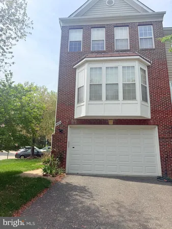 $1,350 | 8469 Silverdale Road, Lorton, VA 22079