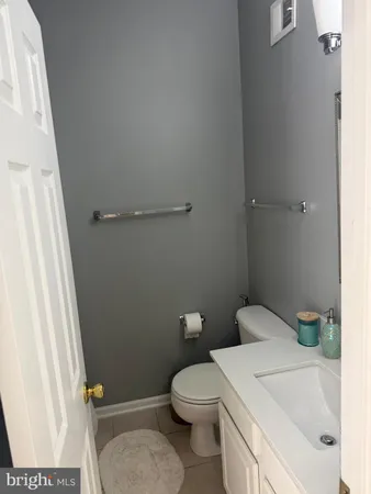 $1,350 | 8469 Silverdale Road, Lorton, VA 22079