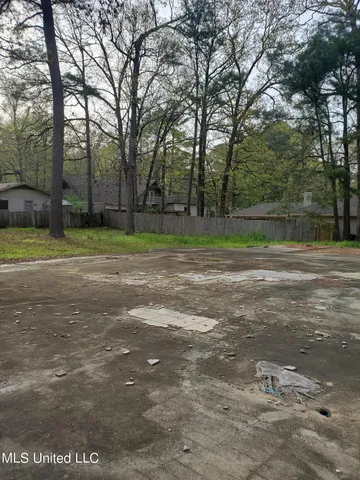 $49,000 | 111 Holly Trail, Brandon, MS 39047