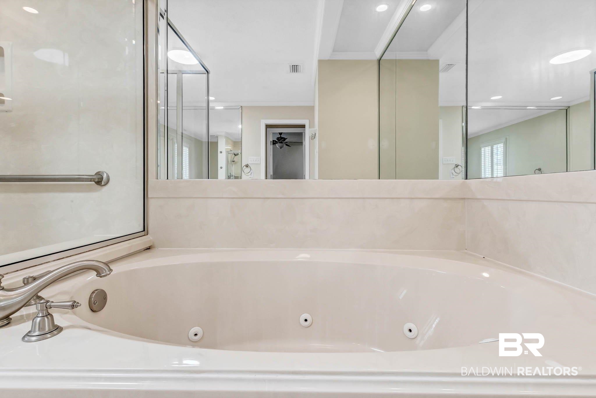 309 West Brandy Run Road Mobile, AL 36608 - Photo 49 of 100 Full bathroom featuring recessed lighting and a tub with jets