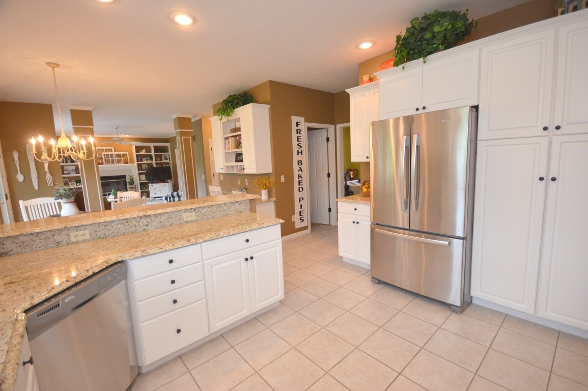 3621 Oak Ridge Drive Elkhart, IN 46517 - Photo 11 of 31