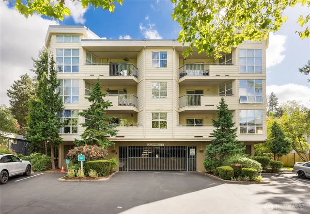 $690,000 | 424 102nd Avenue Southeast, Unit 108, Bellevue, WA 98004