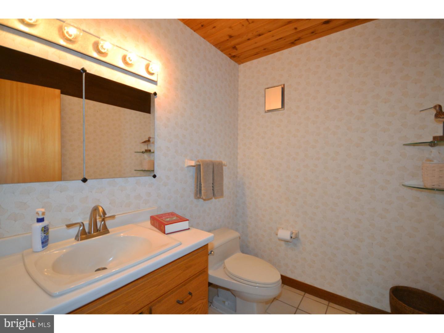 2612 Hill Road Perkiomenville, PA 18074 - Photo 14 of 24 Gallery Image 14