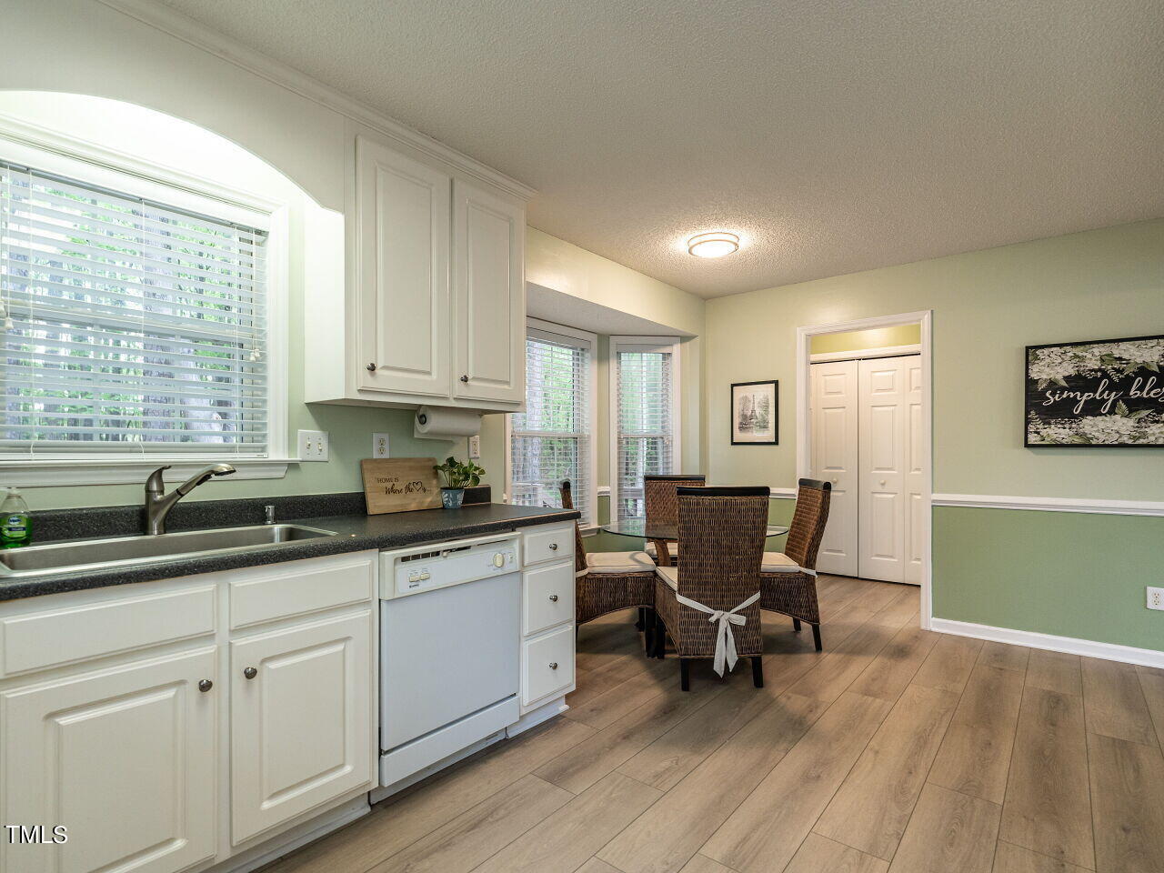 401 Chapwith Road Garner, NC 27529 - Photo 9 of 20 015-1280x960-kitchen
