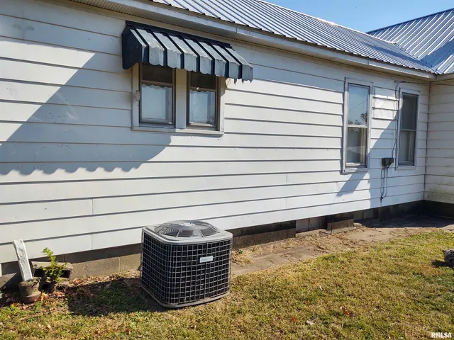 $165,000 | 7280 Buncombe Road, Buncombe, IL 62912