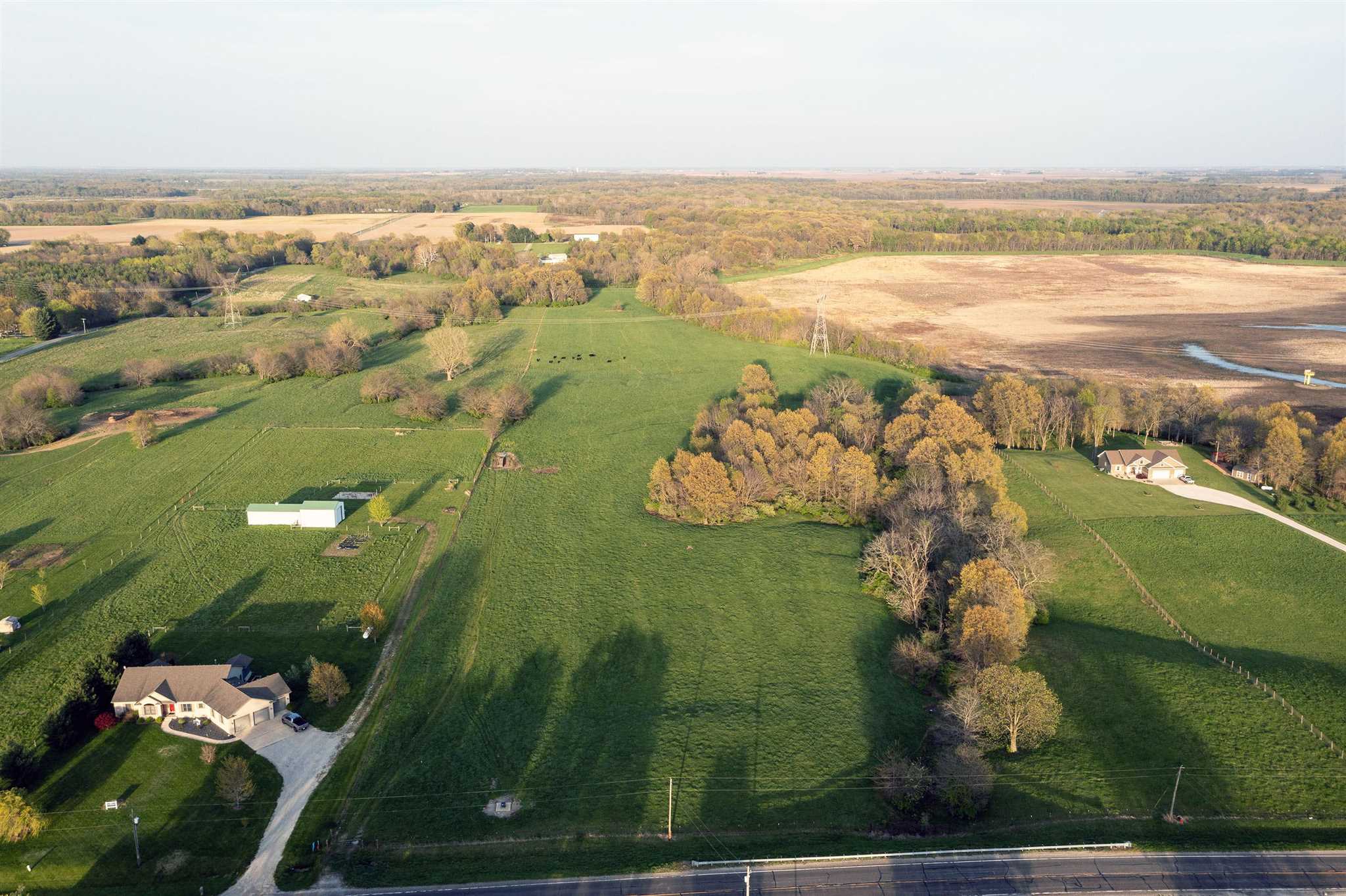 Rr #1 Rr Road Mechanicsburg, IL 62562 - Photo 6 of 7 Gallery Image 6