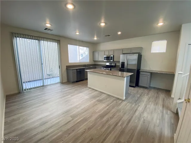$1,850 | 6736 Twisted Wood Drive, Las Vegas, NV 89148