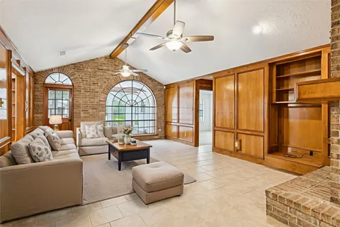 $575,000 | 9053 Lantern Creek Court, Conroe, TX 77303