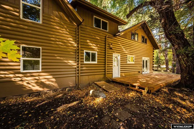 $595,000 | 100 Fish Hatchery Road, Story, WY 82842