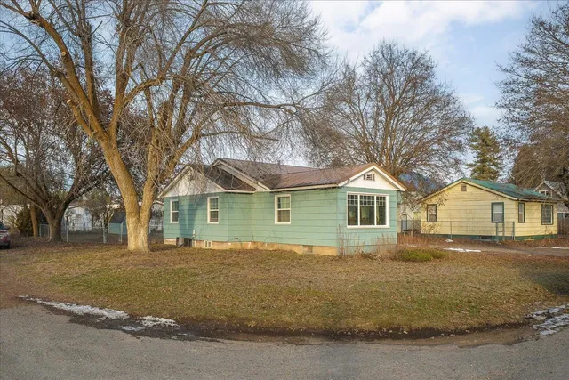 $353,000 | 1010 West Clay Avenue, Chewelah, WA 99109