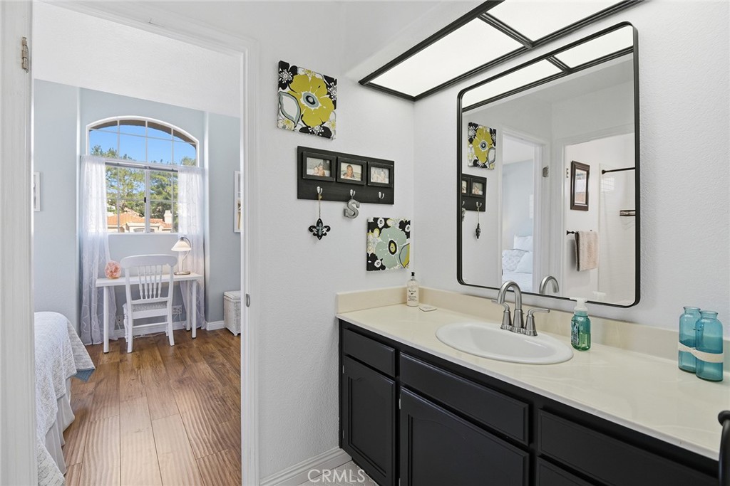 15546 Mallory Court Moorpark, CA 93021 - Photo 25 of 42