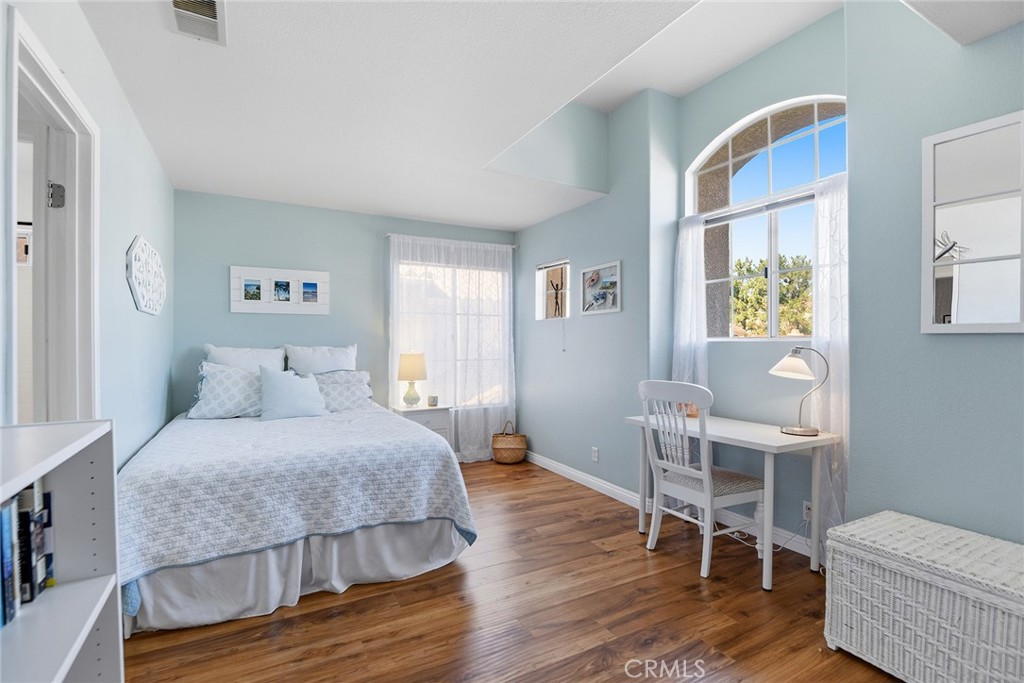 15546 Mallory Court Moorpark, CA 93021 - Photo 27 of 42